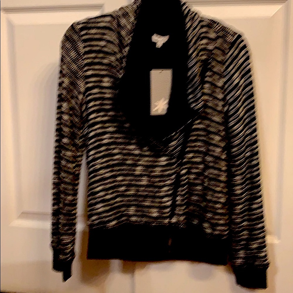Black and white Splendid light weight sweater